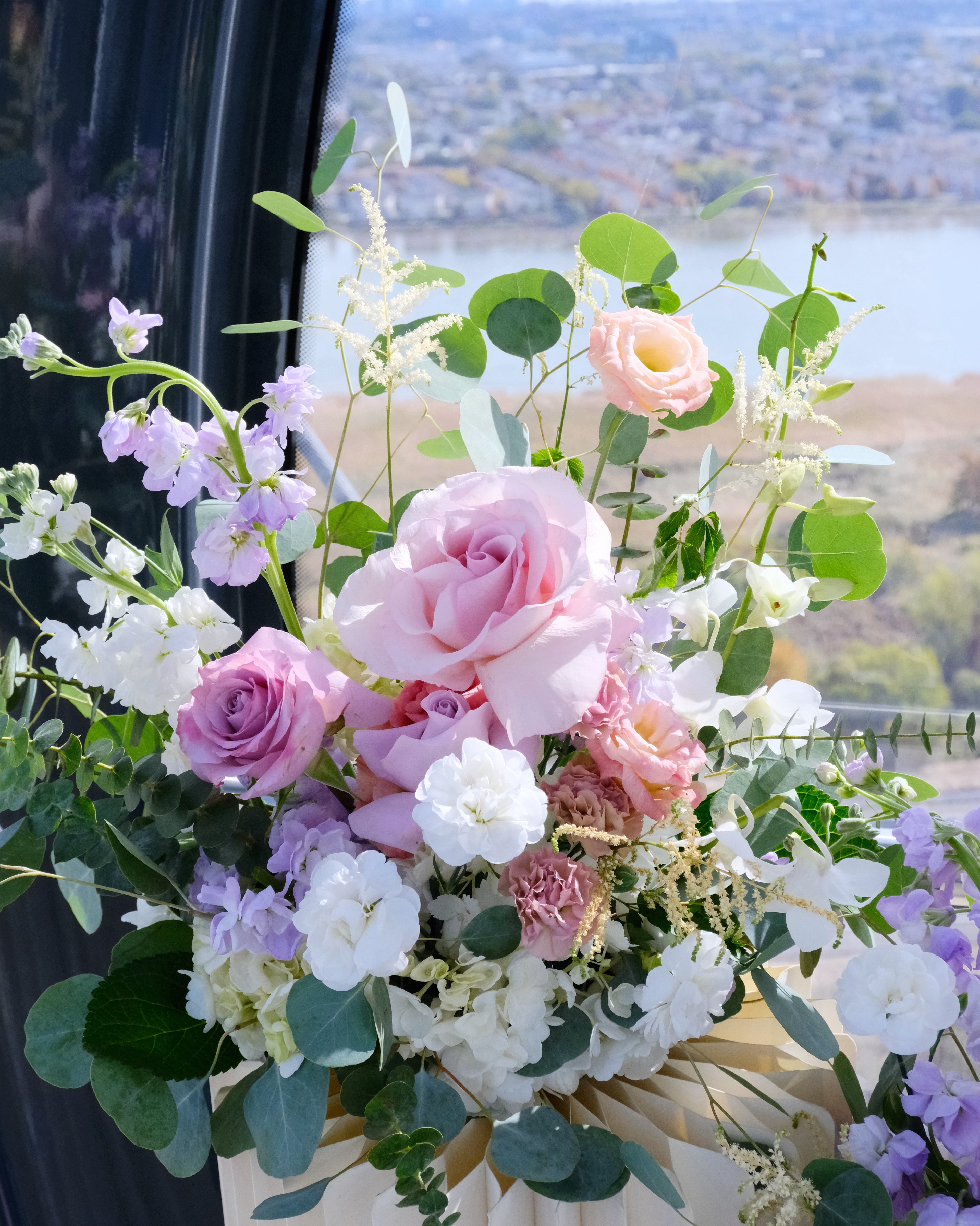 NYC Luxe Ferris Wheel Proposal Decor|Flowers, Balloon + Bouquet