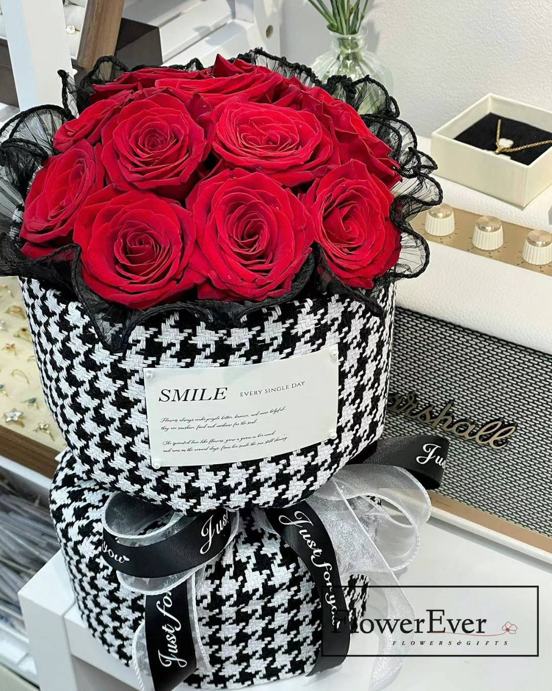 Four Chanel-Inspired Styling Series|12 Stems