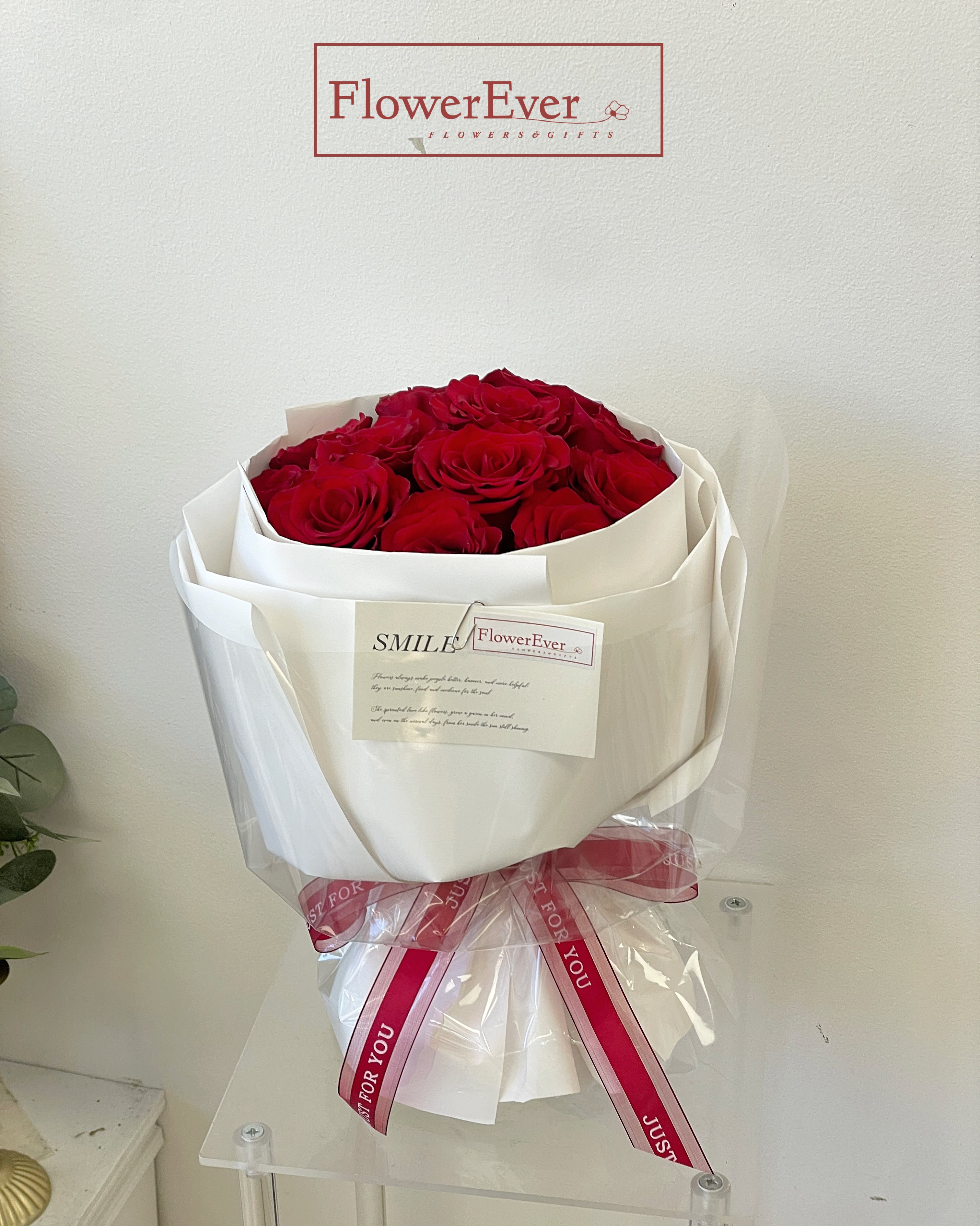 Red Rose Round Bouquet|12 Stems