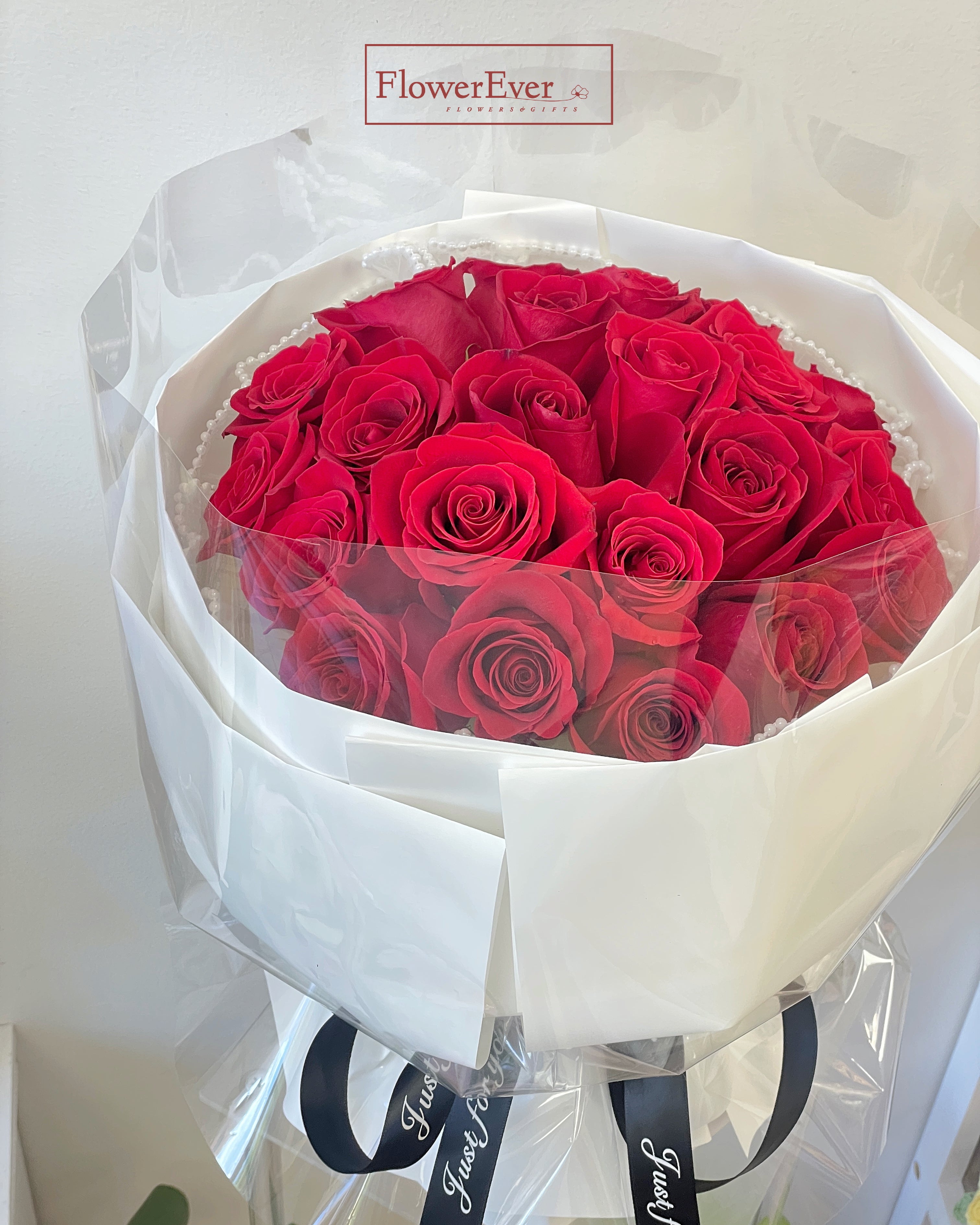 Red Rose Round Bouquet|12 Stems