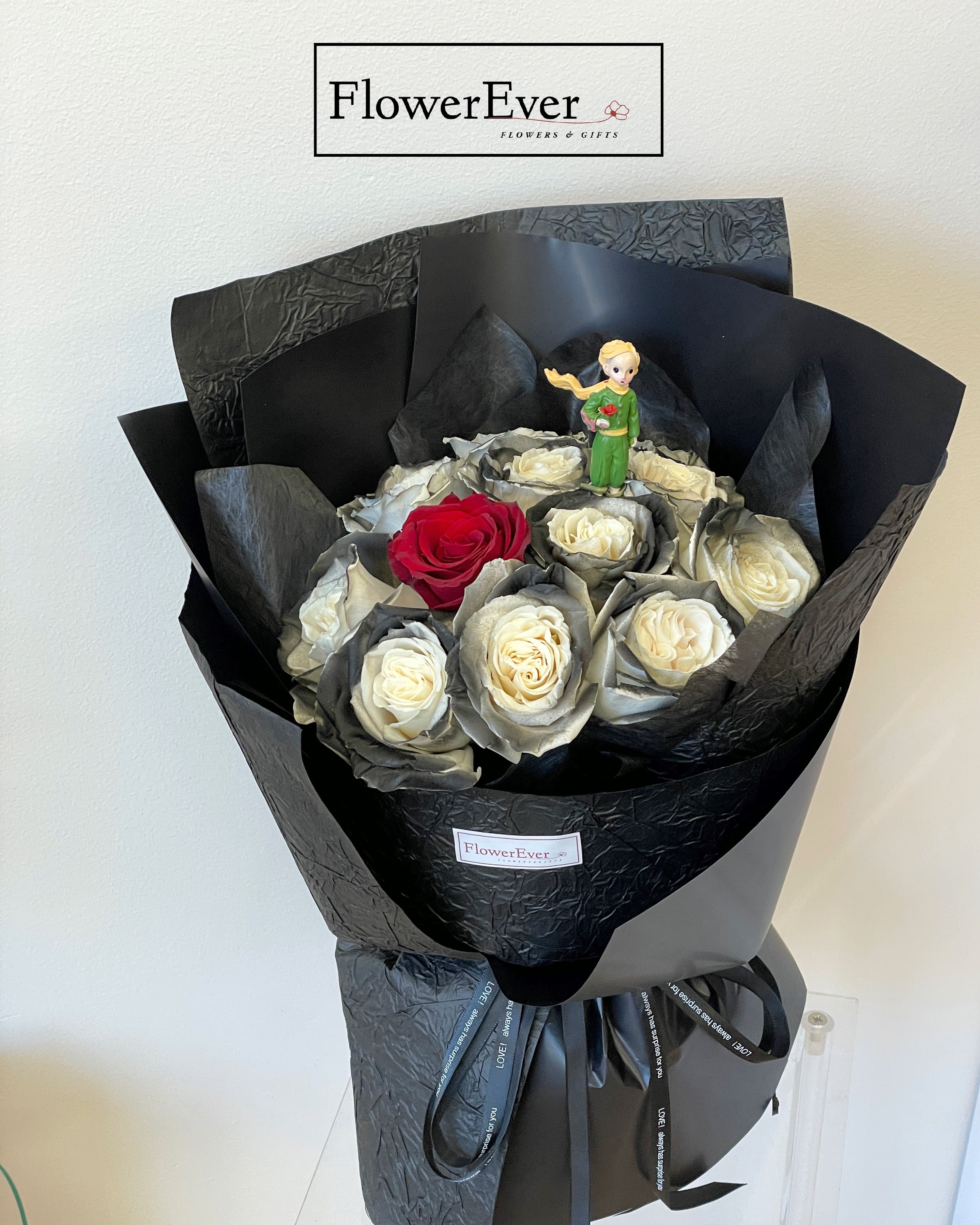 Black & White Rose Bouquet in Black Paper|The Little Prince