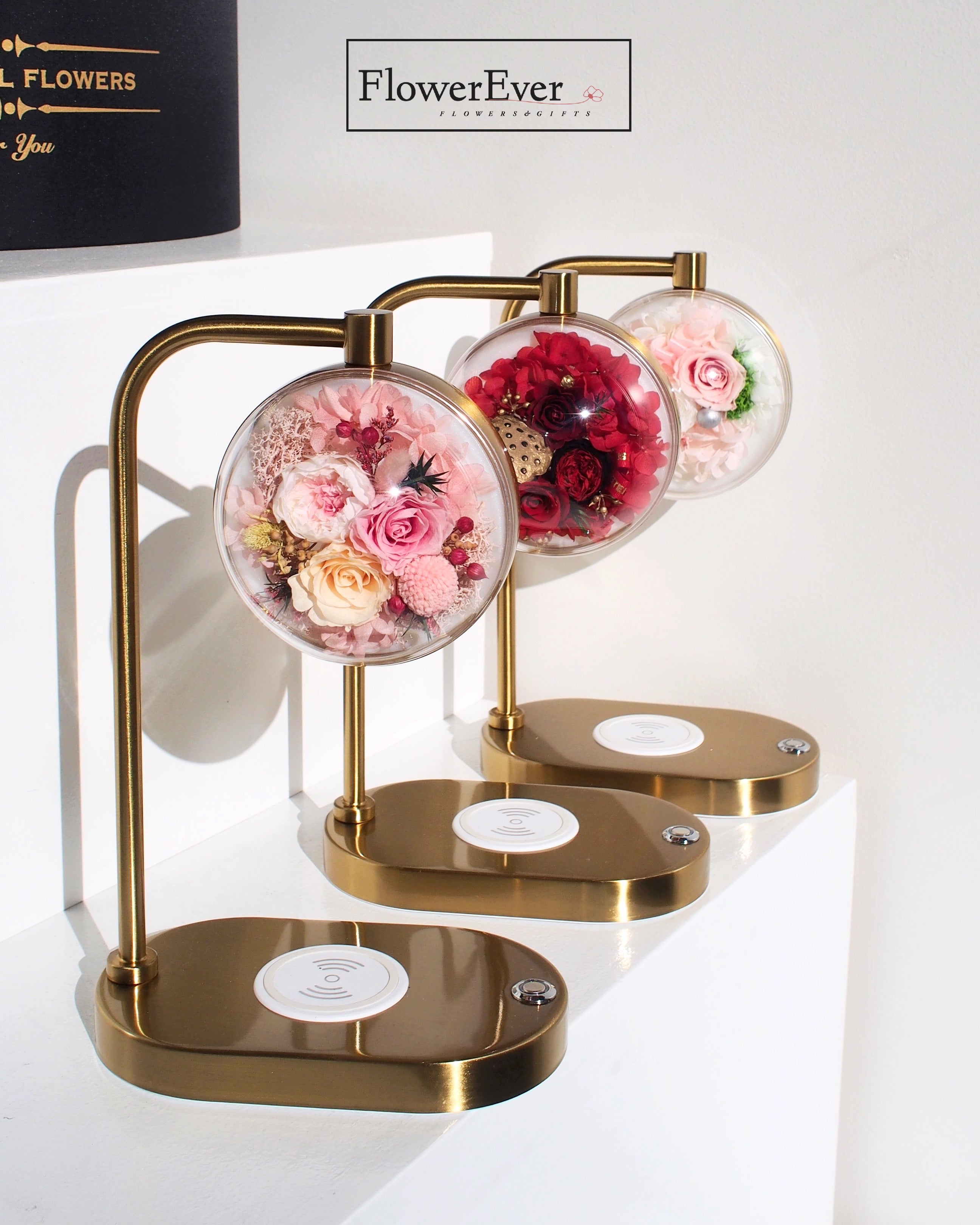 Preserved Real Rose Night Lamp w. Fast Wireless Phone Charging|Modern Floral Gifts
