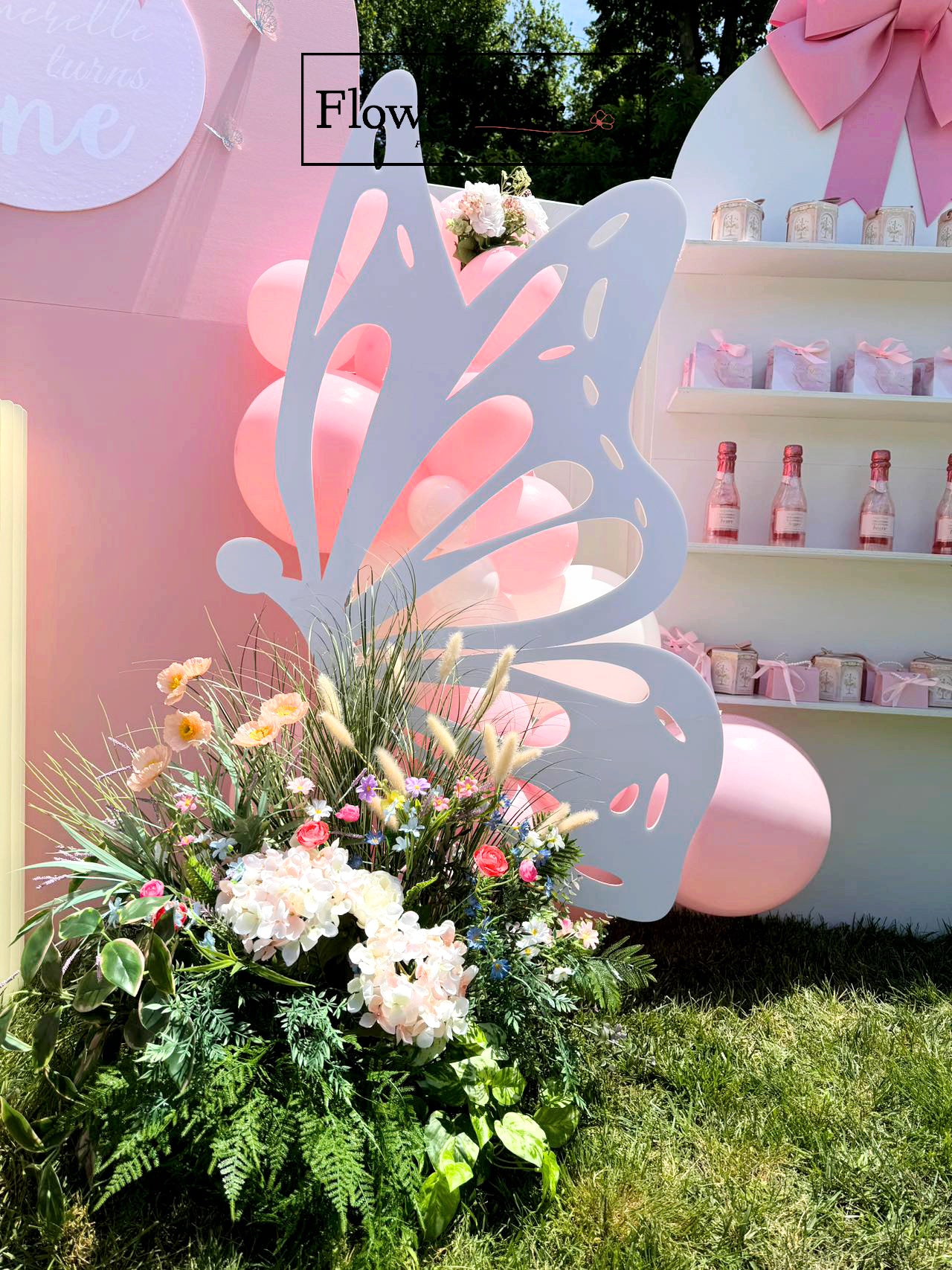 NYC Pink & White Birthday Party Decor|Balloon Arch + Garden Themed Backdrop