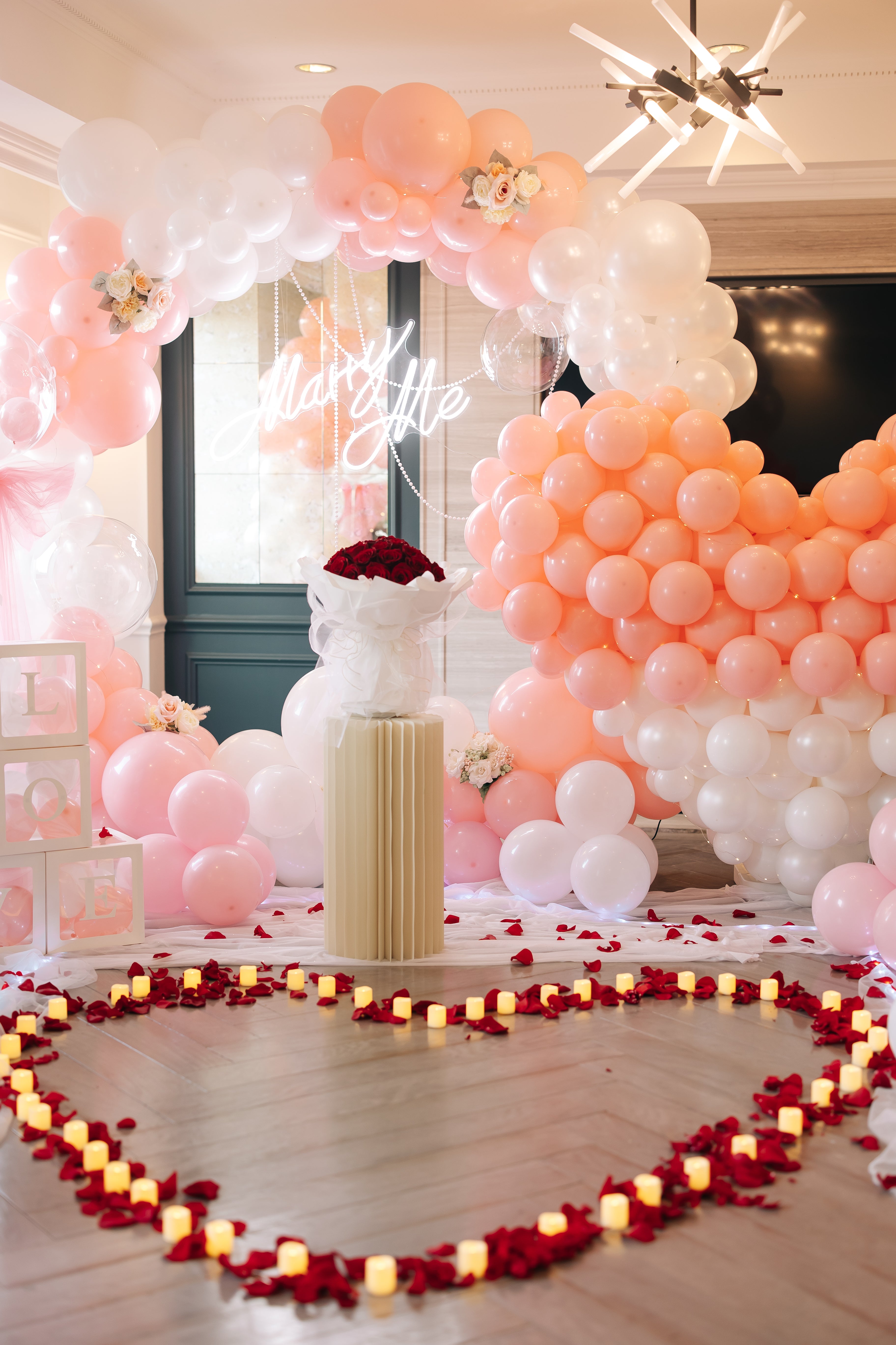 NYC Sweet Love Proposal Decor|Balloon Arch & Giant Heart + Red Rose Bouquet