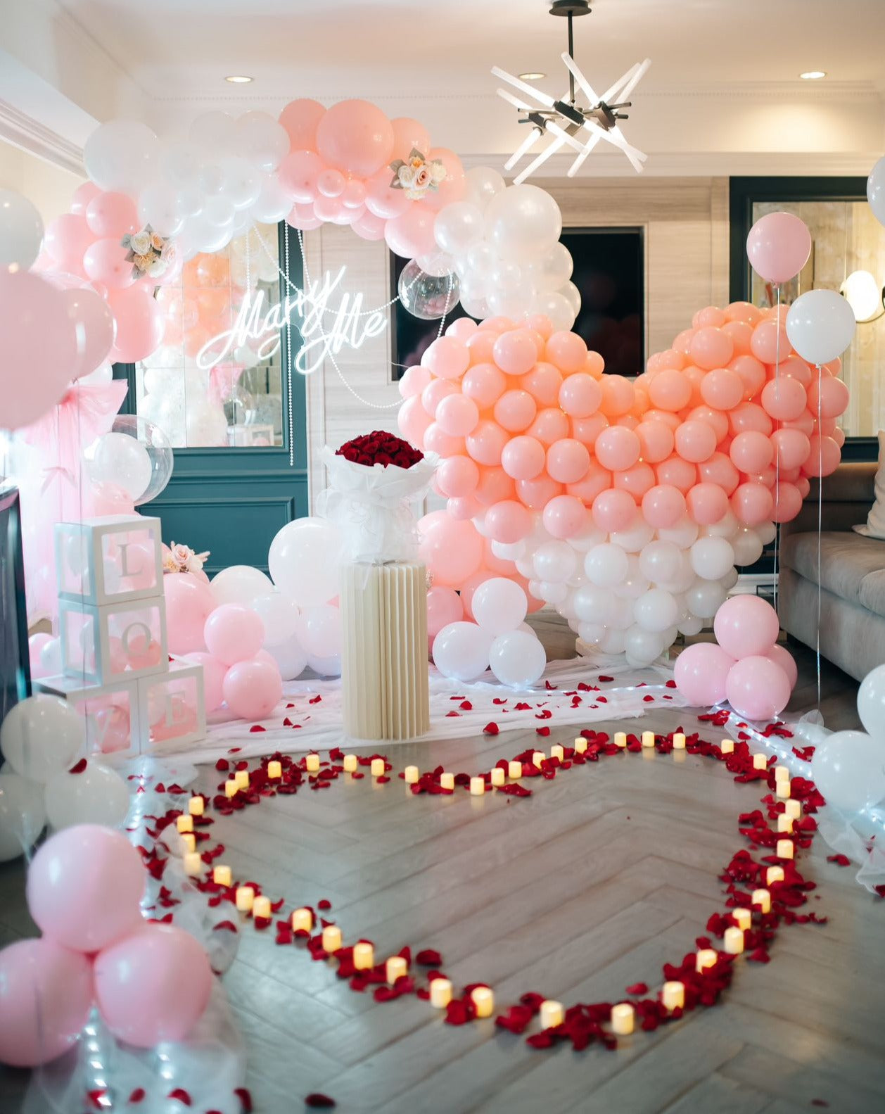 NYC Sweet Love Proposal Decor|Balloon Arch & Giant Heart + Red Rose Bouquet