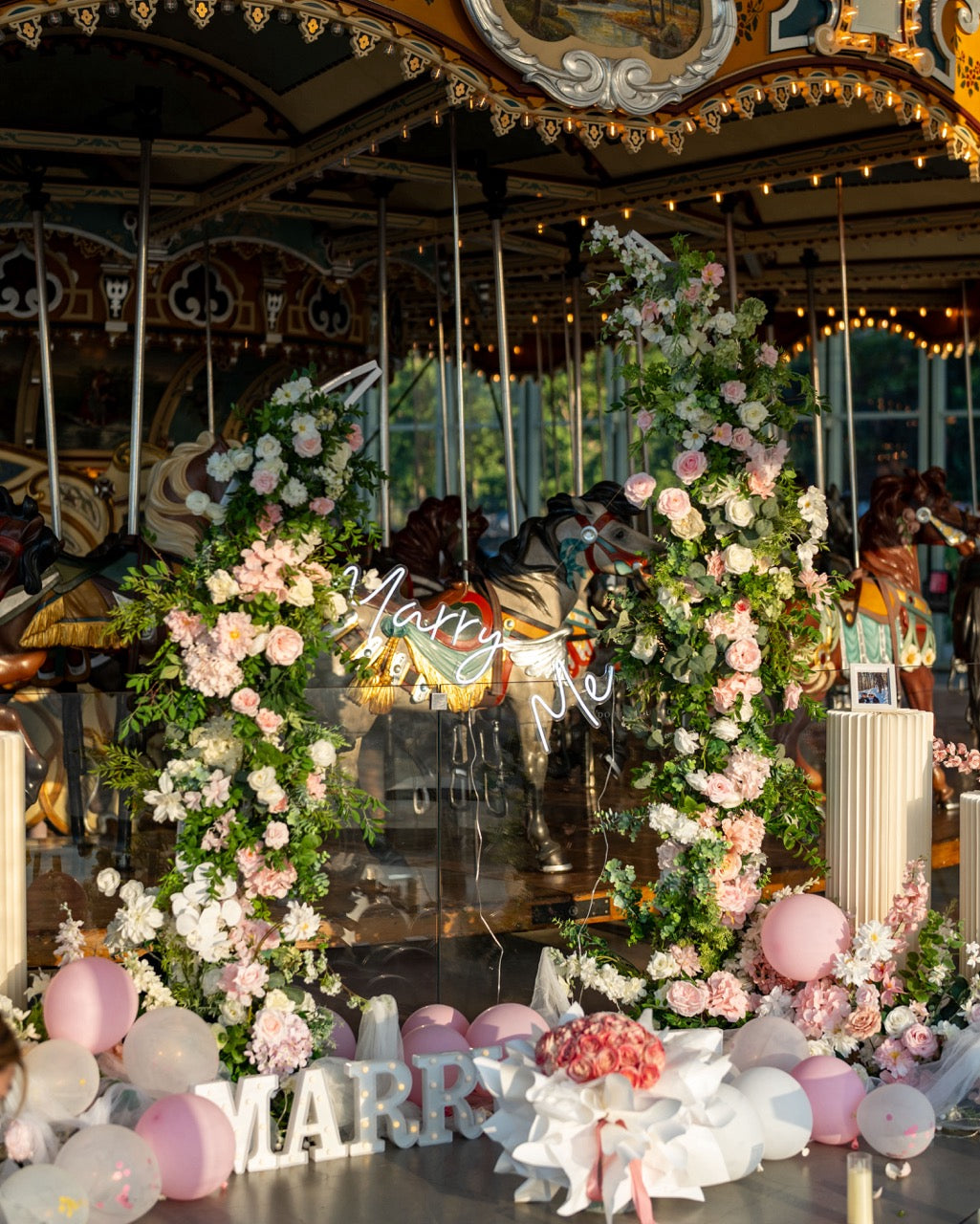 NYC proposal flower decor – NYC Dreamy Proposal Decor-Flowers, Balloon + Bouquet by FlowerEver