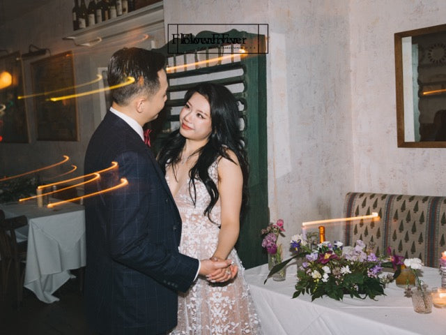 NYC West Village Wedding｜Bobo Restaurant｜Dark Purple Florals