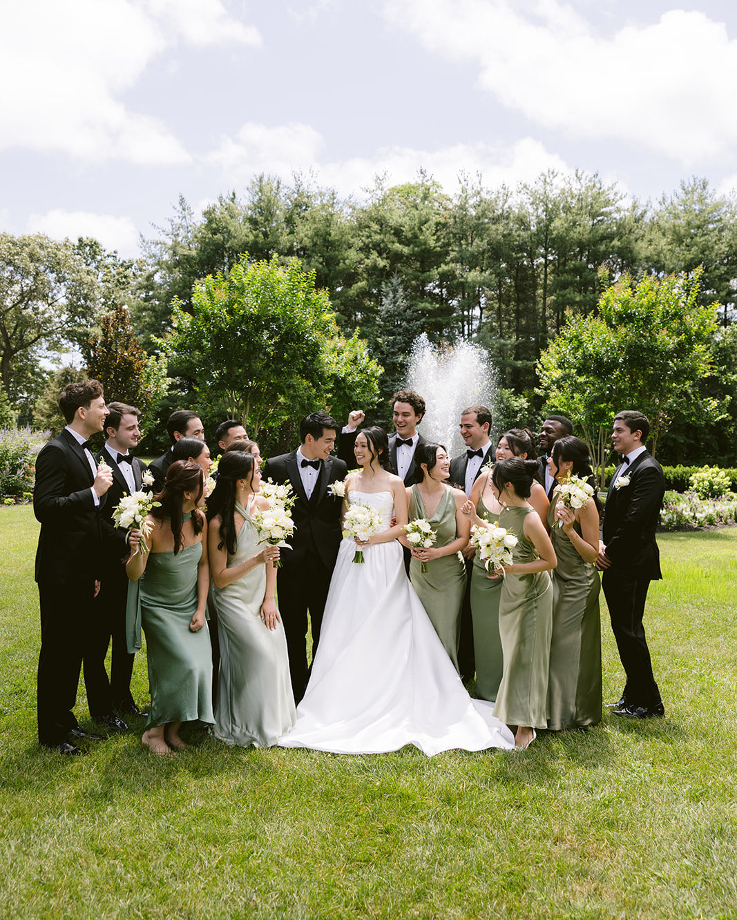 NYC Long Island Wedding｜The Lannin｜White & Green Florals