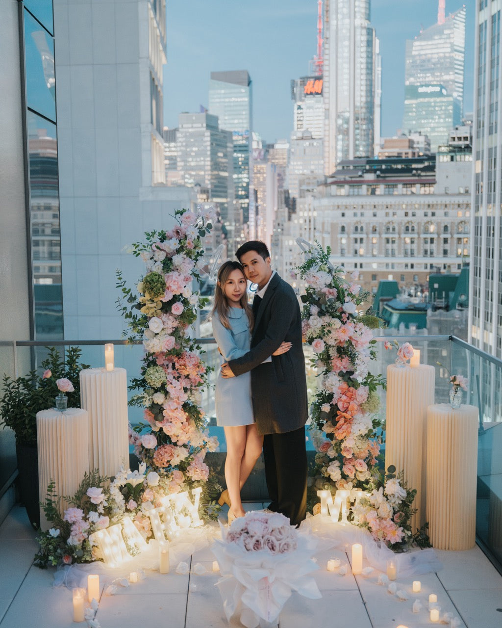 NYC Rooftop Proposal｜Virgin Hotel｜White & Pink Florals