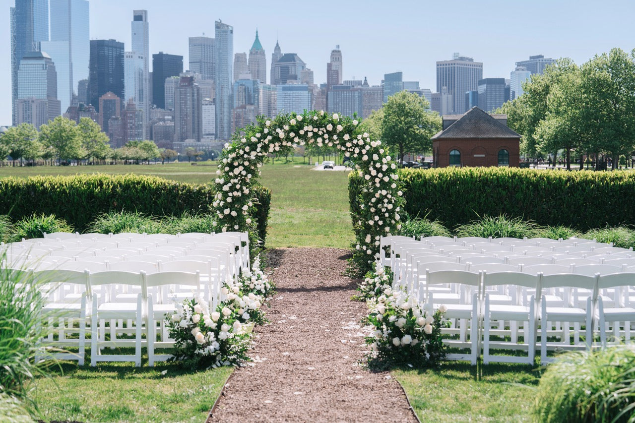 Liberty House NJ Wedding Florals: Designing with the NYC Skyline as Your Backdrop