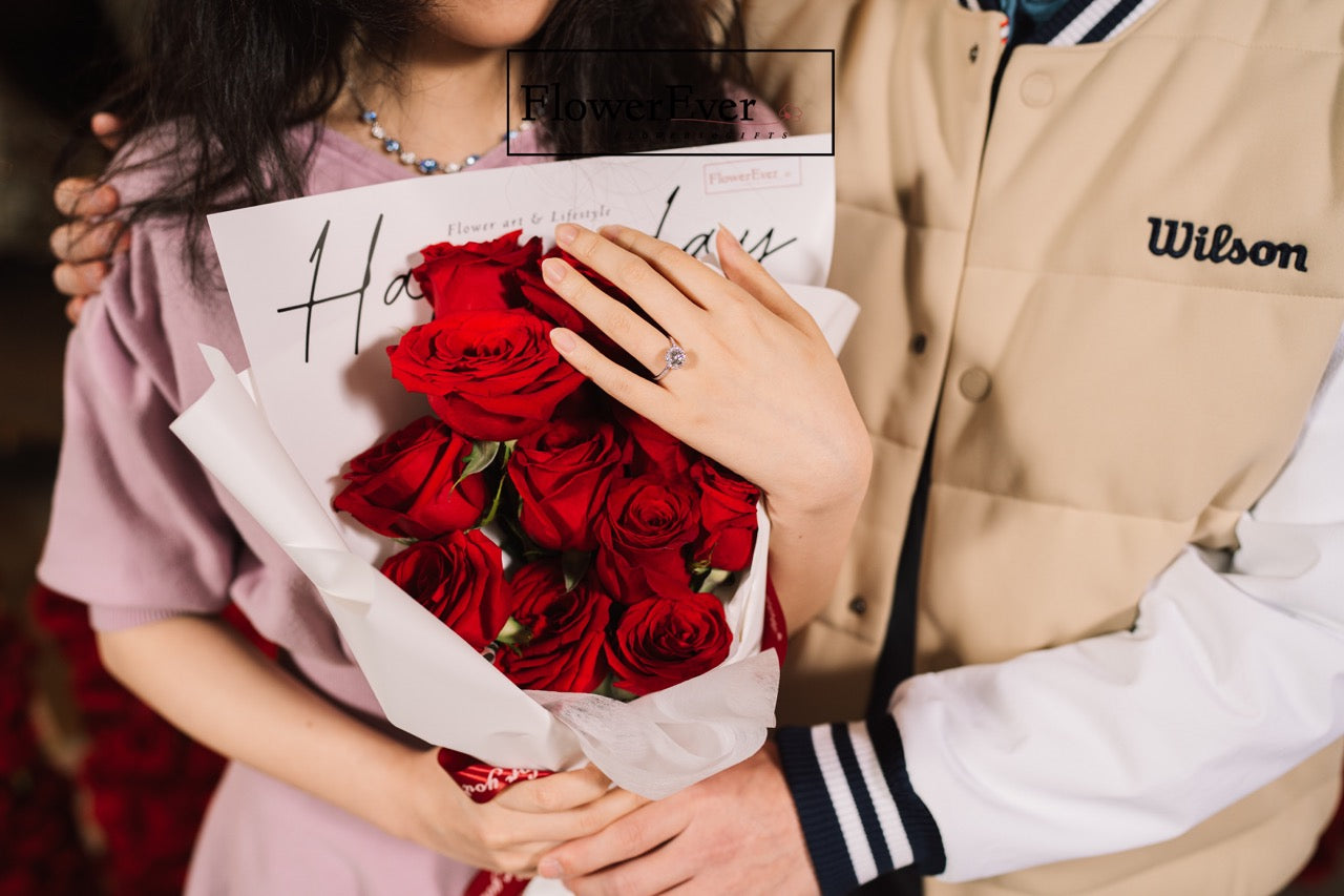 NYC Luxurious Proposal Decor｜Red Rose Aisle + Photo Frames + Rose Heart