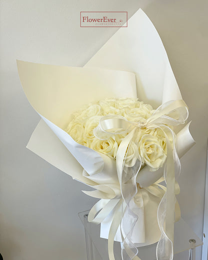 White Rose Bouquet in White Floral Paper｜24 Stems