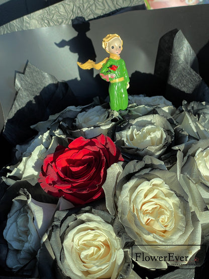 The Little Prince Black &amp; White Rose Bouquet in Black Paper｜12 Stems