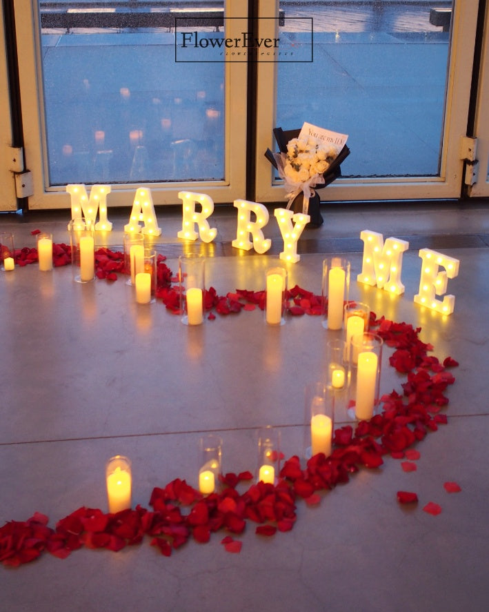 NYC Classic Candle Heart Proposal Decor Package｜LED Candles + Red Rose Petals