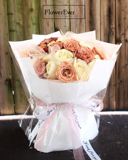 24 Stems of Luxury: Deluxe Cappuccino &amp; White Rose Bouquet