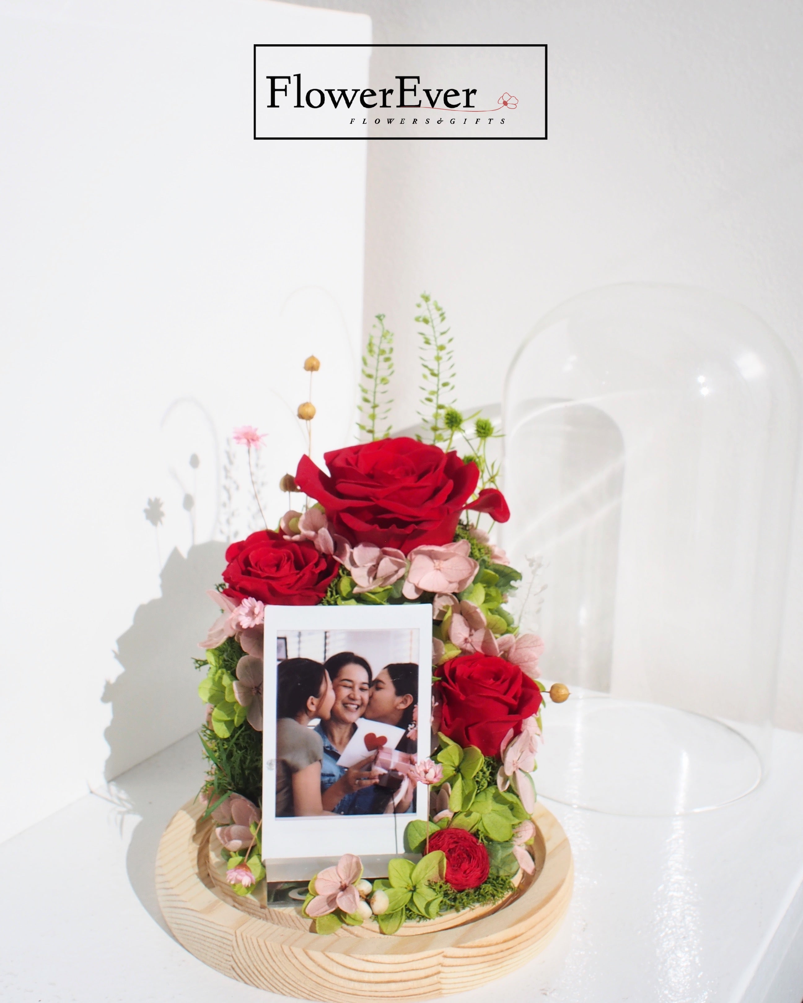 Preserved Real Roses Glass Dome Photo Frame｜Rose Secret Garden