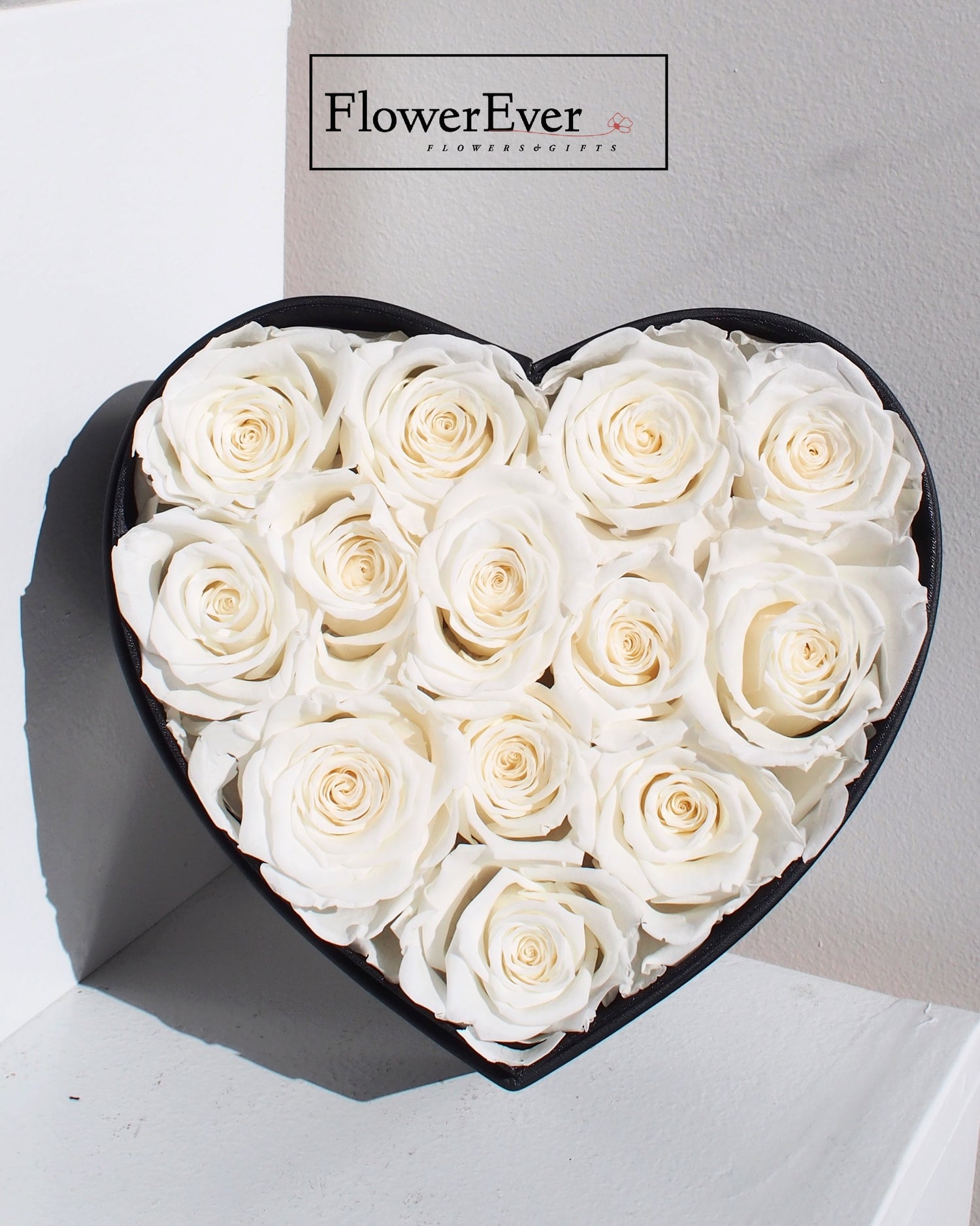 Preserved Real Roses Heart Box with Acrylic Protector｜15 Stems