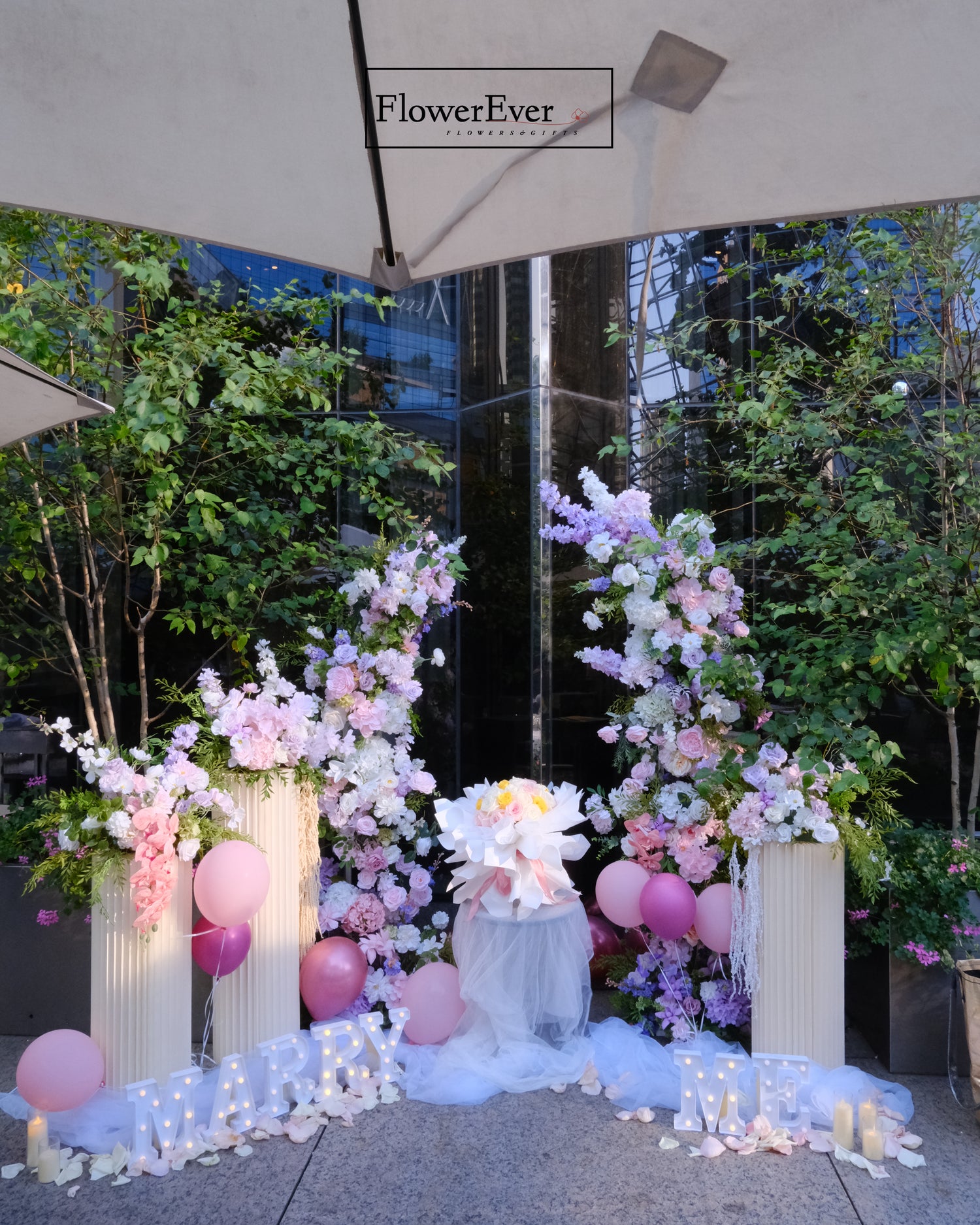 Proposal decoration setup – NYC Flower Garden Proposal Decor-Flowers, Balloon + Bouquet – New York proposal decorator